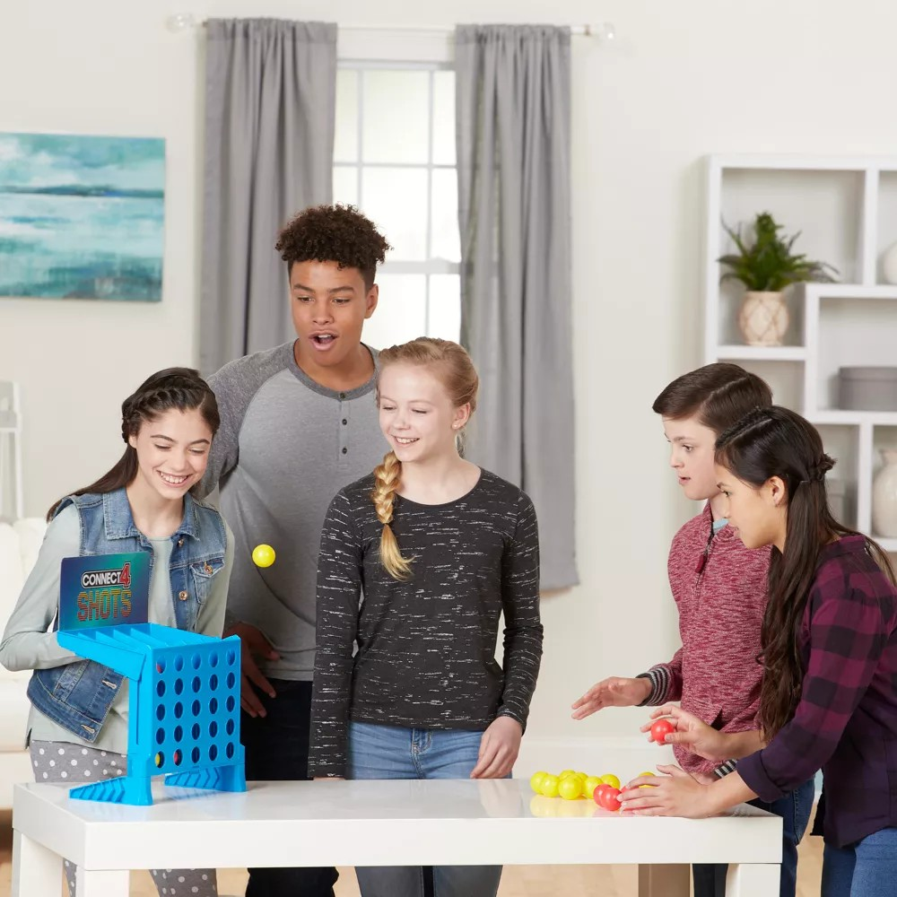 Hasbro's Connect 4 Shots