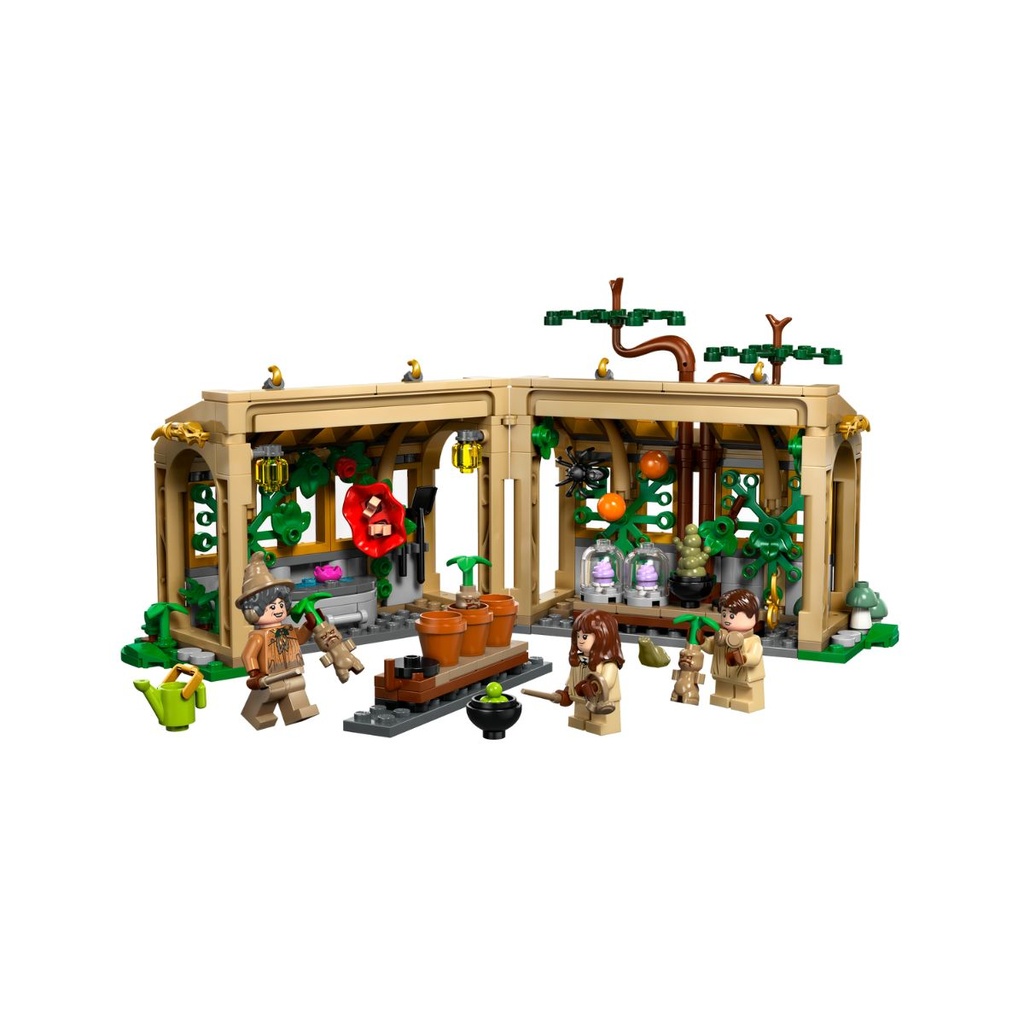 LEGO 76445 Harry Potter Hogwarts Castle Herbology Class