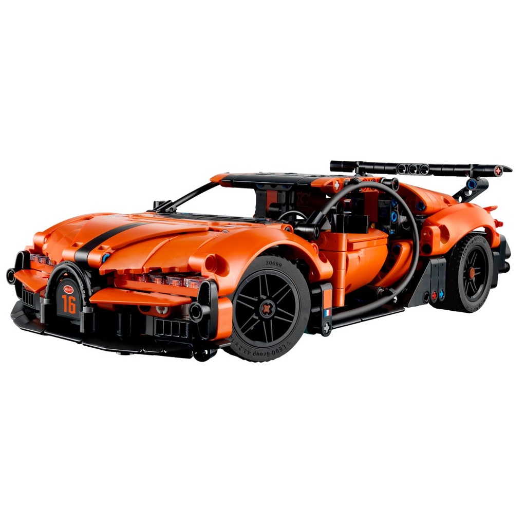 LEGO 42222 Technic Bugatti Chiron Pur Sport Hypercar