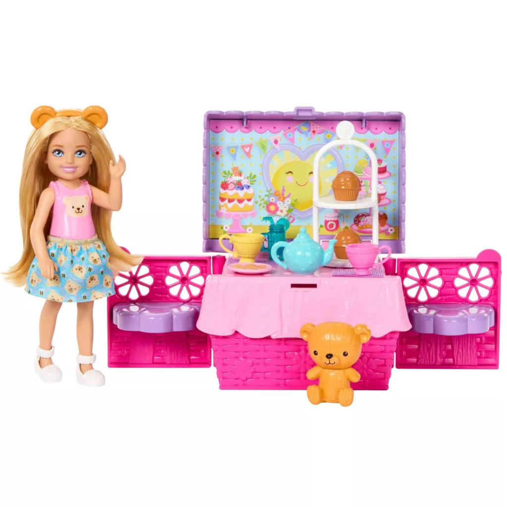 Barbie Family and Friends Club Chelsea Playset